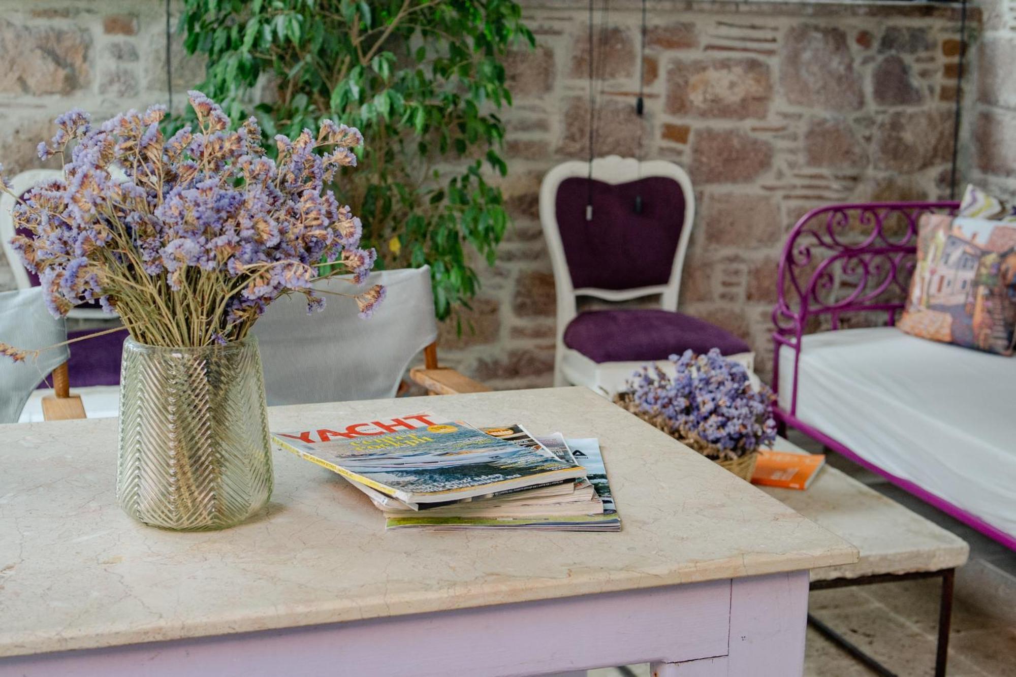 Cunda Mor Limon Otel Ayvalik Bagian luar foto